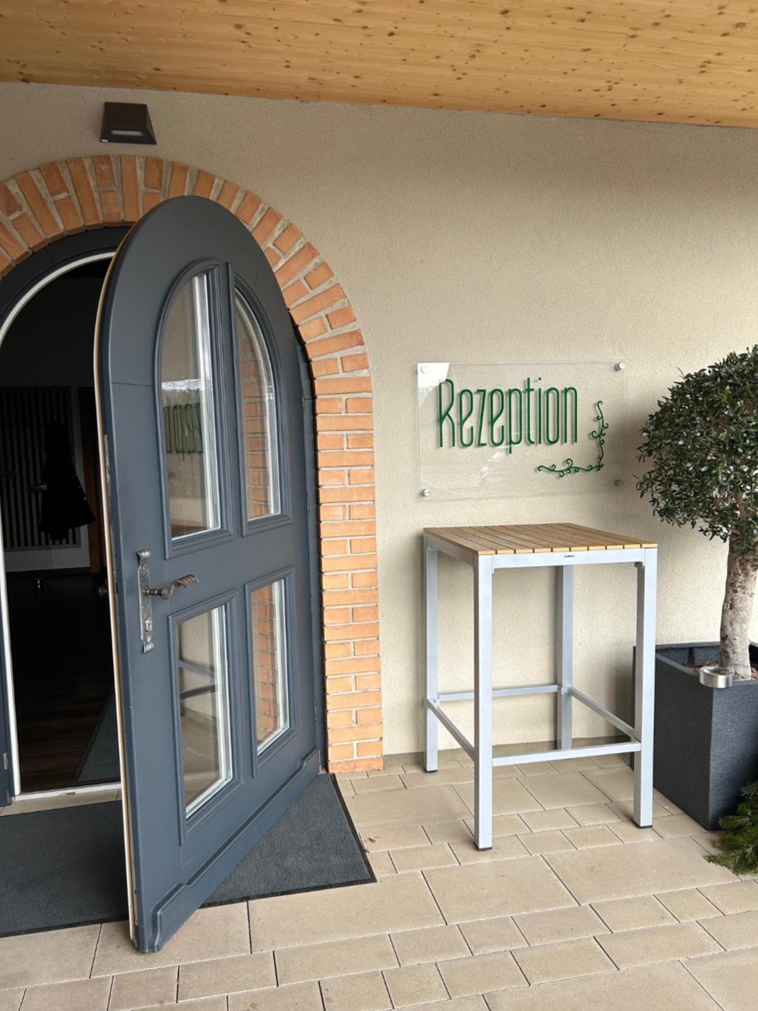 Aparthotel Bad Radkersburg Buitenkant foto